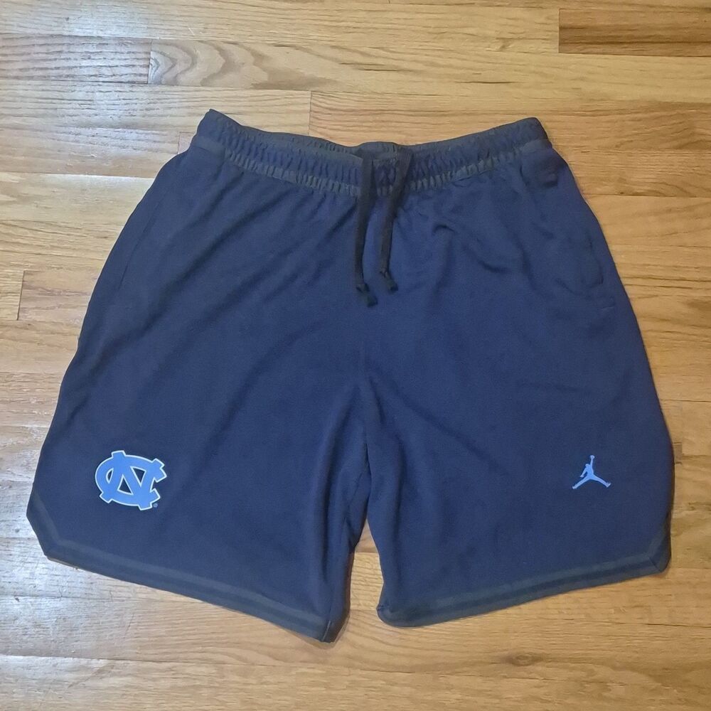Jordan Navy North Carolina Tar Heels Primary Logo Form Dri-FIT Shorts Men's L
